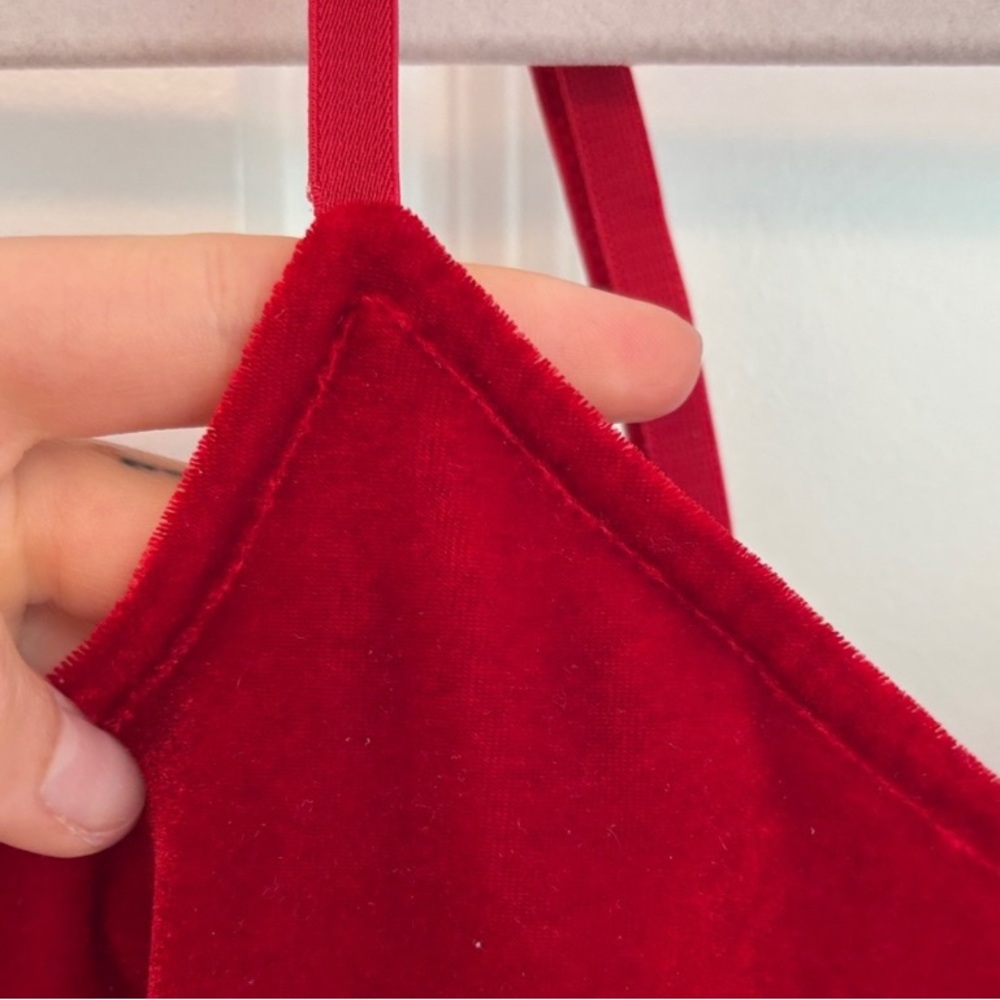 Chic Red Camisole Top - Picture 3 of 6